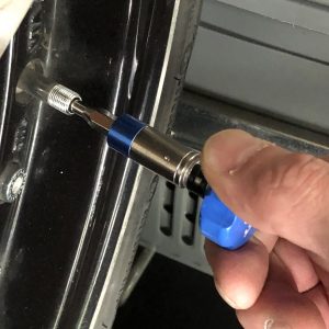 バルブコアトルクドライバー使用例