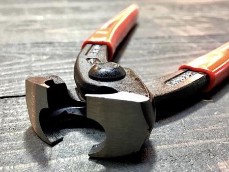 クニペックス」の専用工具 イヤークランプ用プライヤーのご紹介です